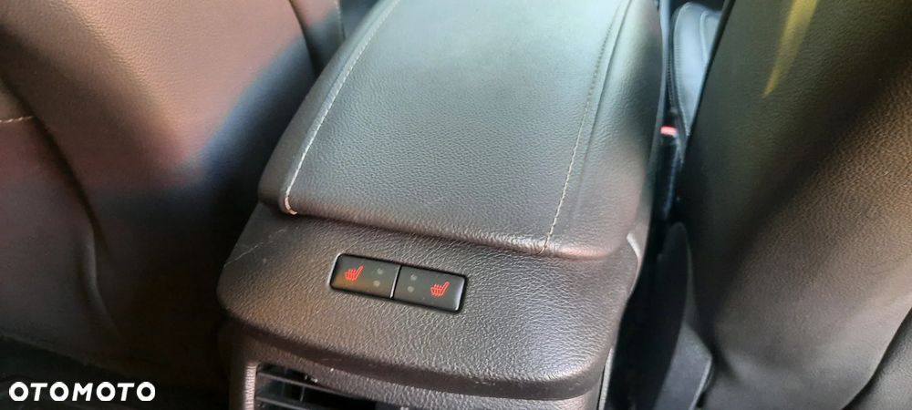 Ford Mondeo 2.0 EcoBoost Titanium - 6
