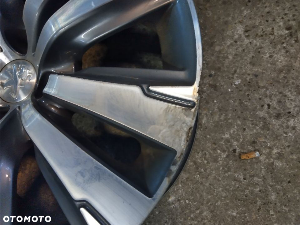Felgi PEUGEOT  9802462377 7,5Jx17 17"  ET29 - 3