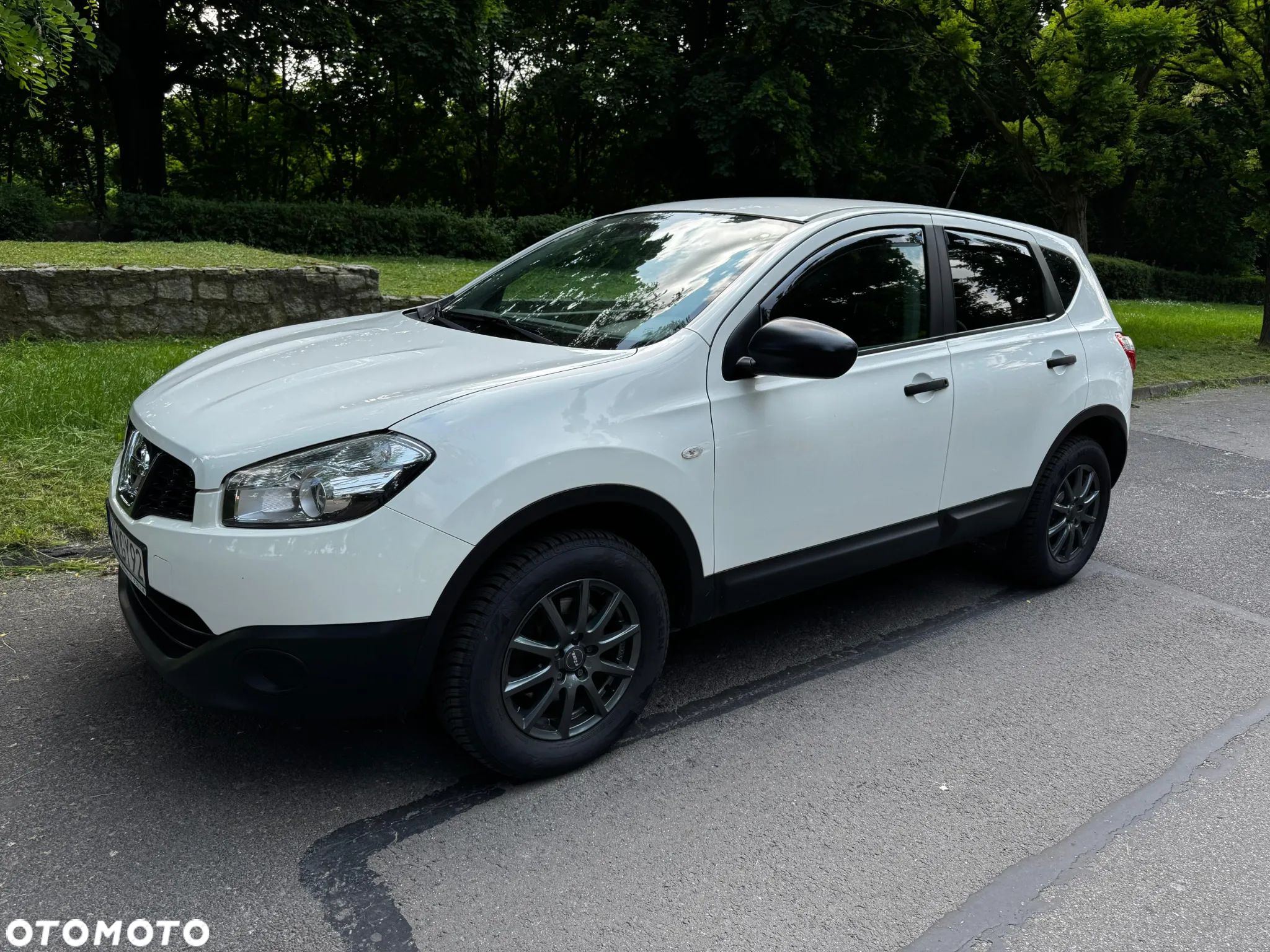Nissan Qashqai 1.6 visia - 1