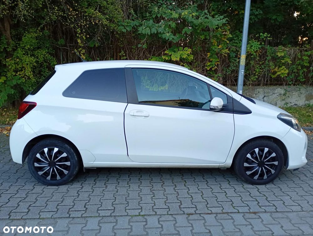 Toyota Yaris - 7