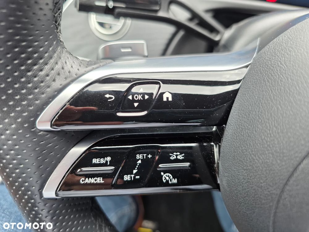 Mercedes-Benz Klasa E 220 d mHEV 4-Matic AMG 9G-Tronic - 32