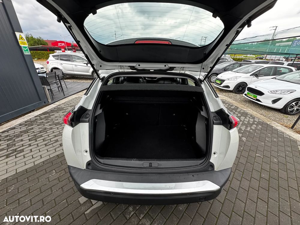 Peugeot 2008 - 12