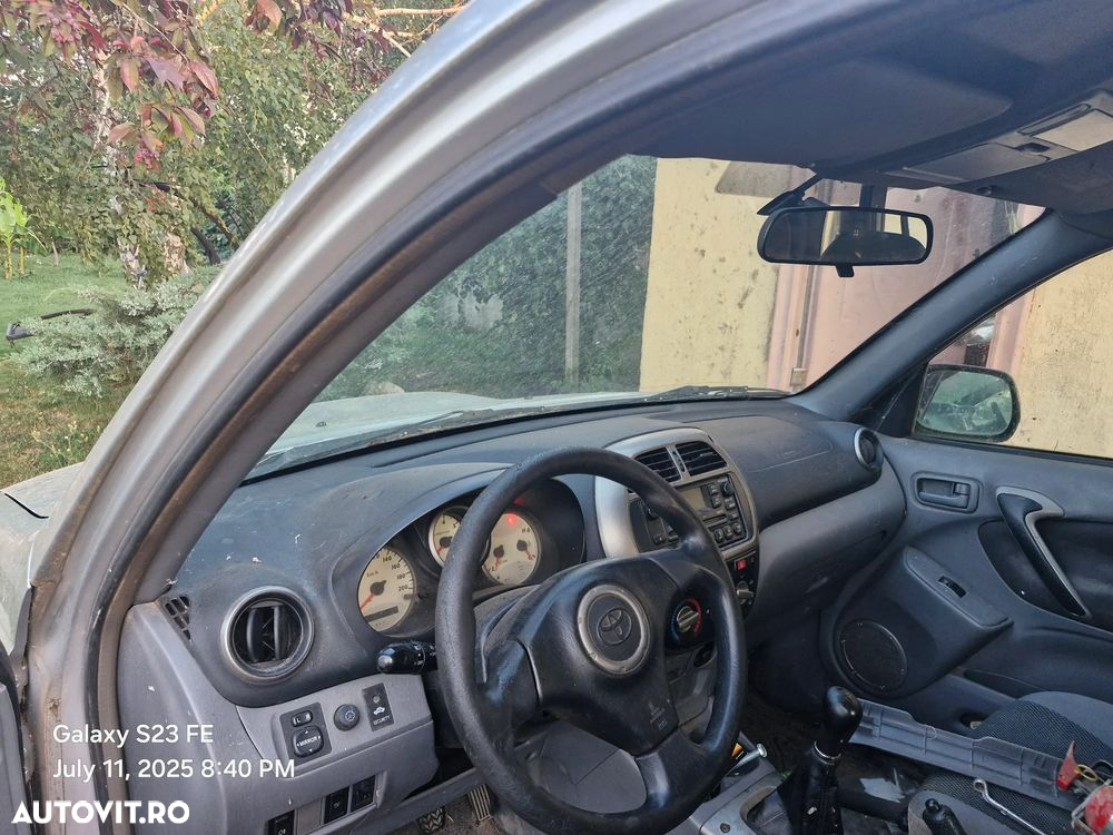 Toyota RAV4 2.0 D-4D Confort - 3
