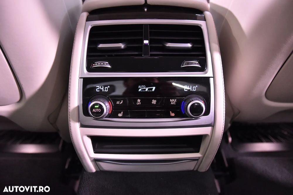 BMW Seria 7 730Ld xDrive - 25