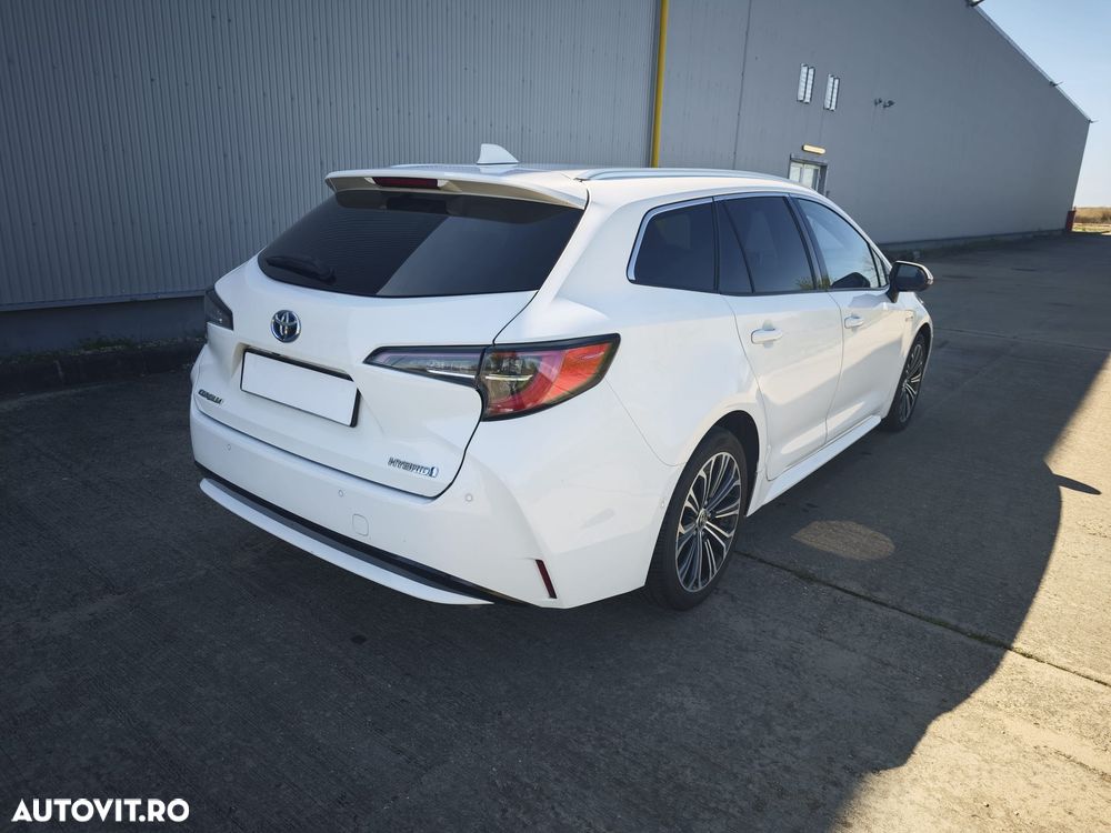 Toyota Corolla 1.8 HSD Exclusive interior Negru - 3