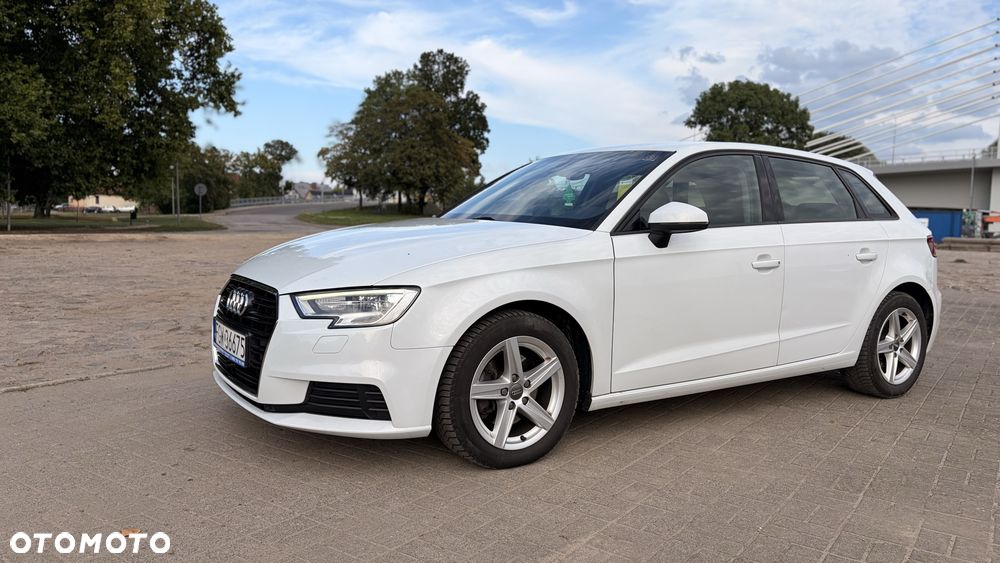 Audi A3 Sportback - 3