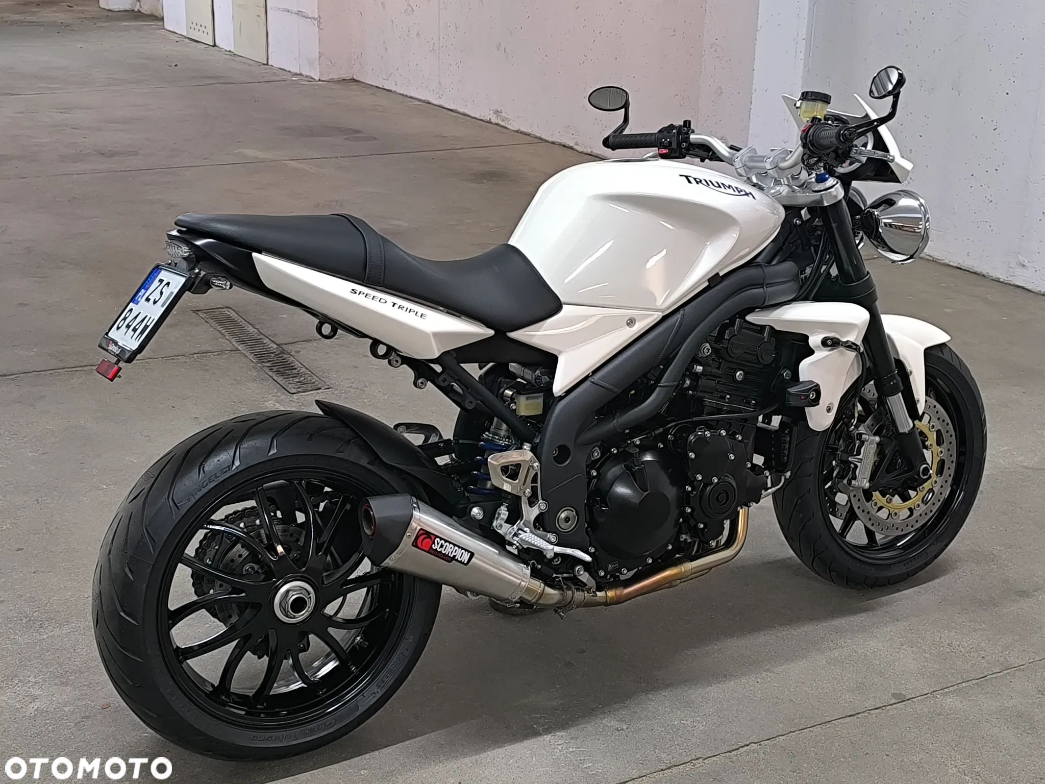 Triumph Speed Triple - 1