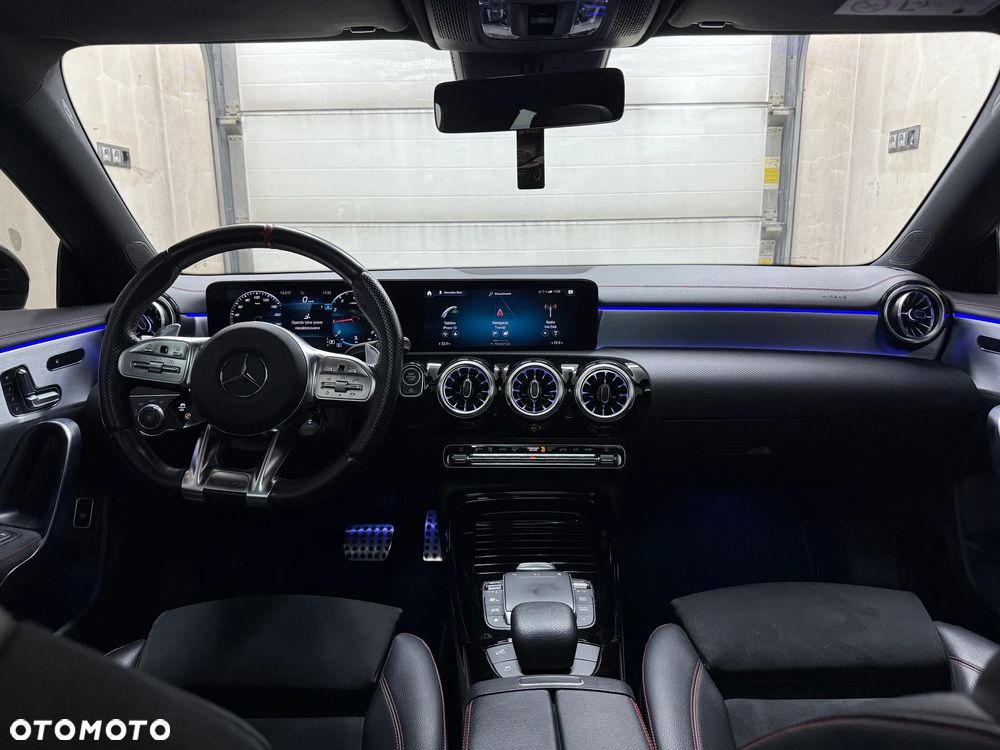 Mercedes-Benz CLA AMG 35 4-Matic 7G-DCT - 7