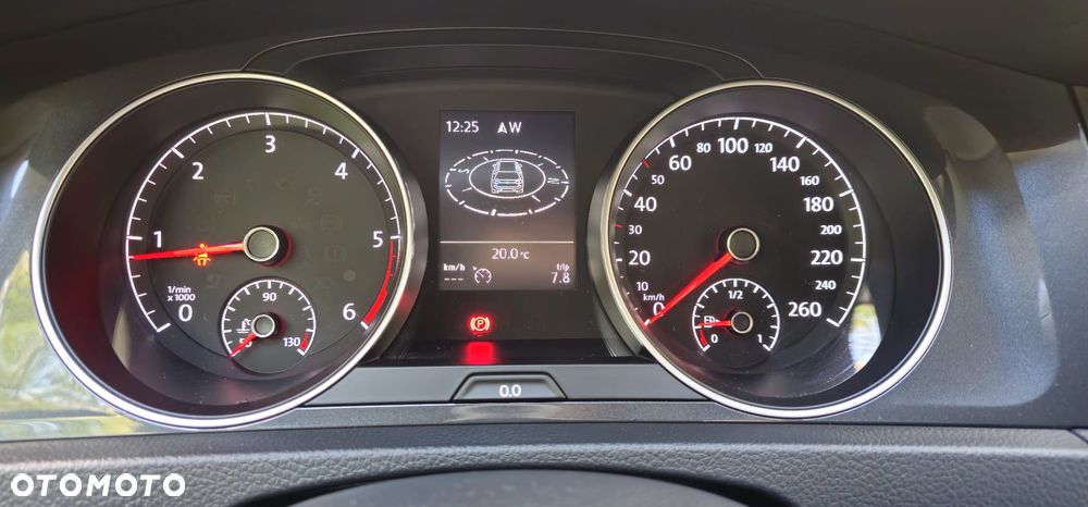 Volkswagen Golf 1.6 TDI (BlueMotion Technology) Comfortline - 19