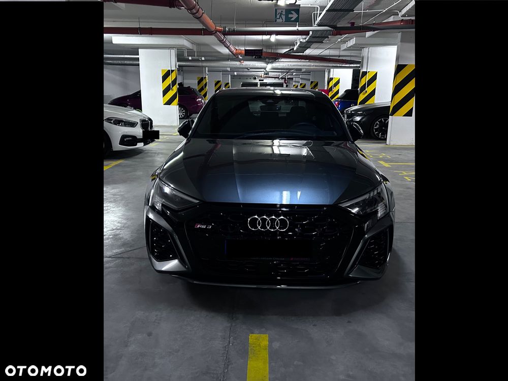 Audi RS3 Limousine - 6