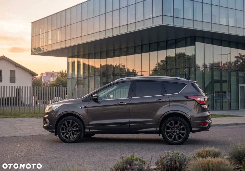 Ford Kuga 1.5 TDCi FWD Titanium - 12