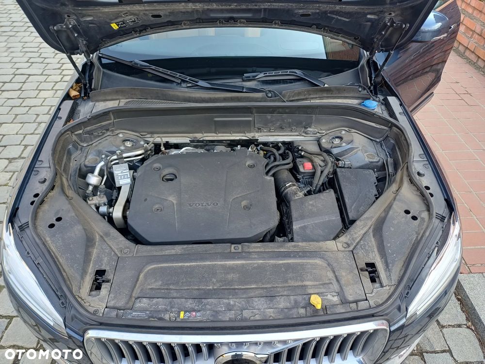 Volvo XC 90 B5 D AWD Plus Bright - 27