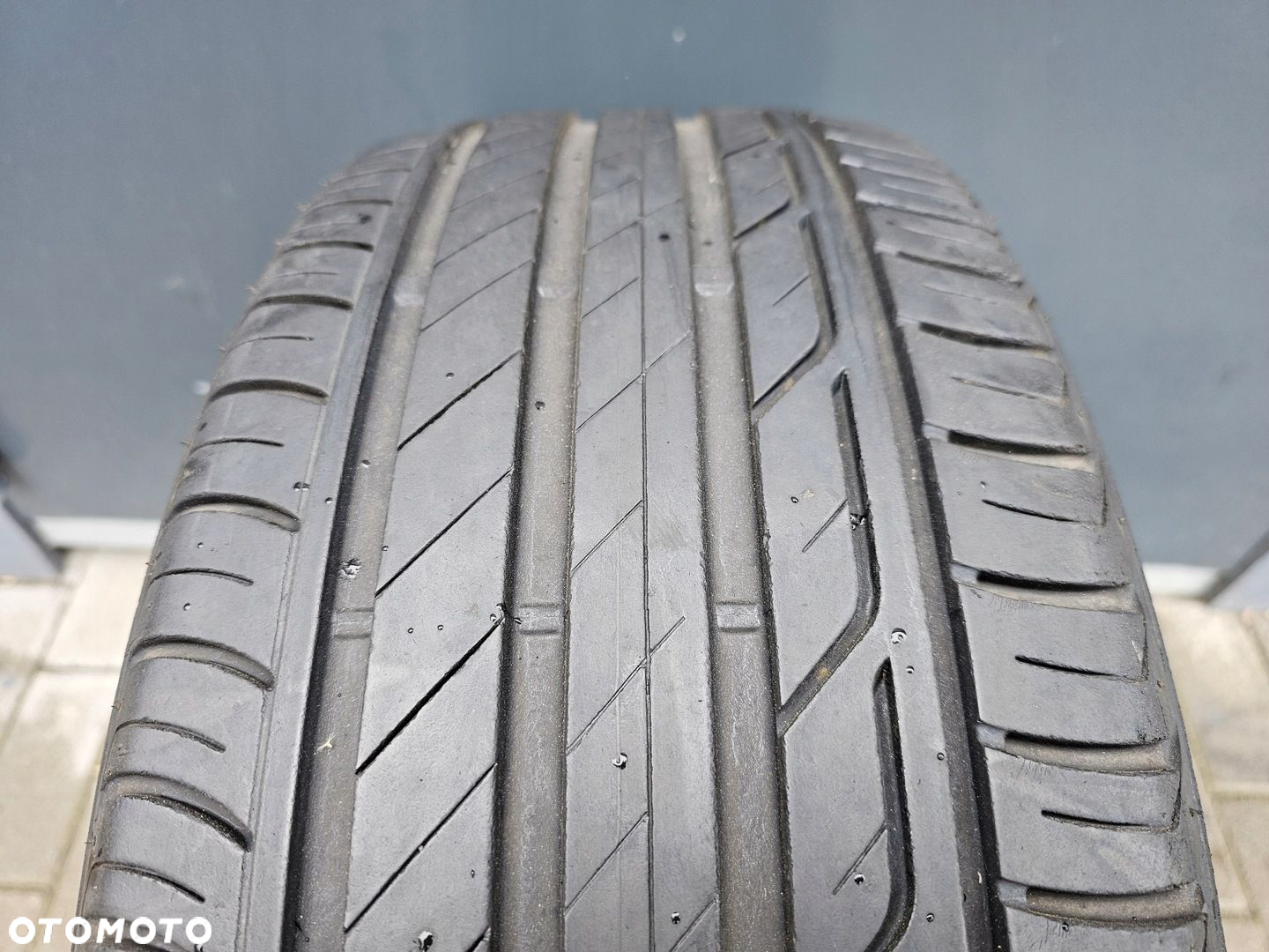 Bridgestone Turanza T001 215/50R18 92 W - 3