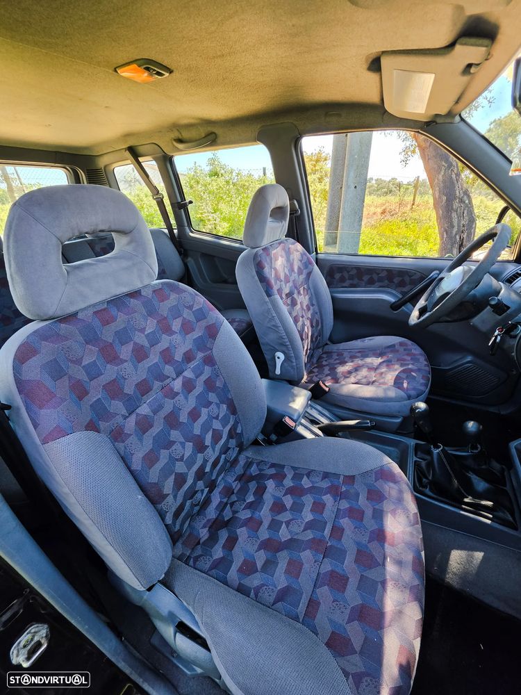 Ford Maverick 2.7 TD GLS - 17