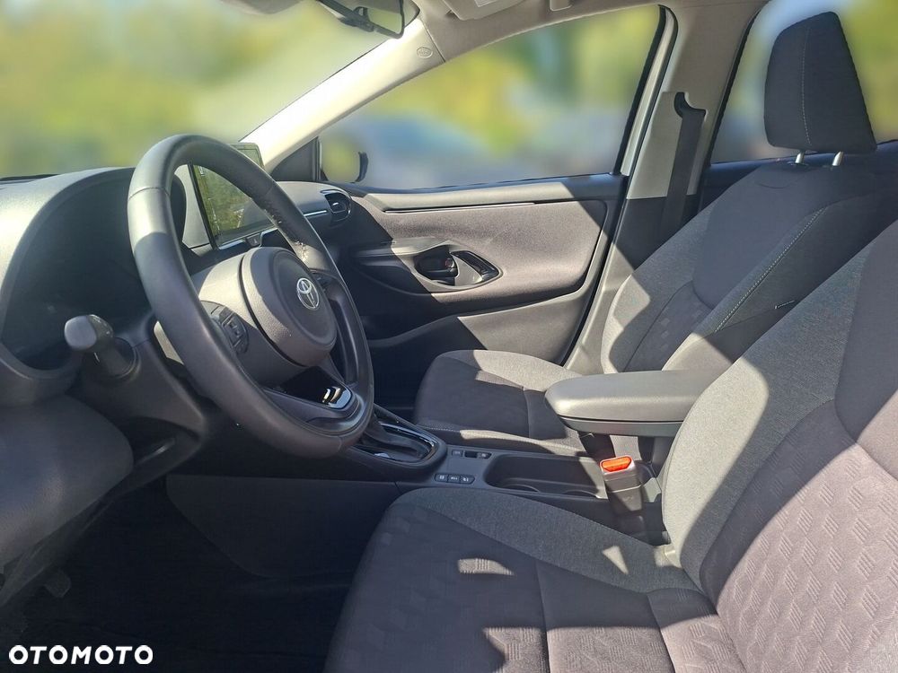 Toyota Yaris Hybrid 1.5 Style - 11