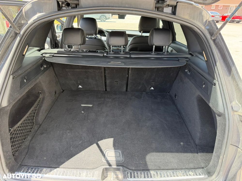 Mercedes-Benz GLC 300 d 4MATIC 9G-TRONIC AMG Line - 9