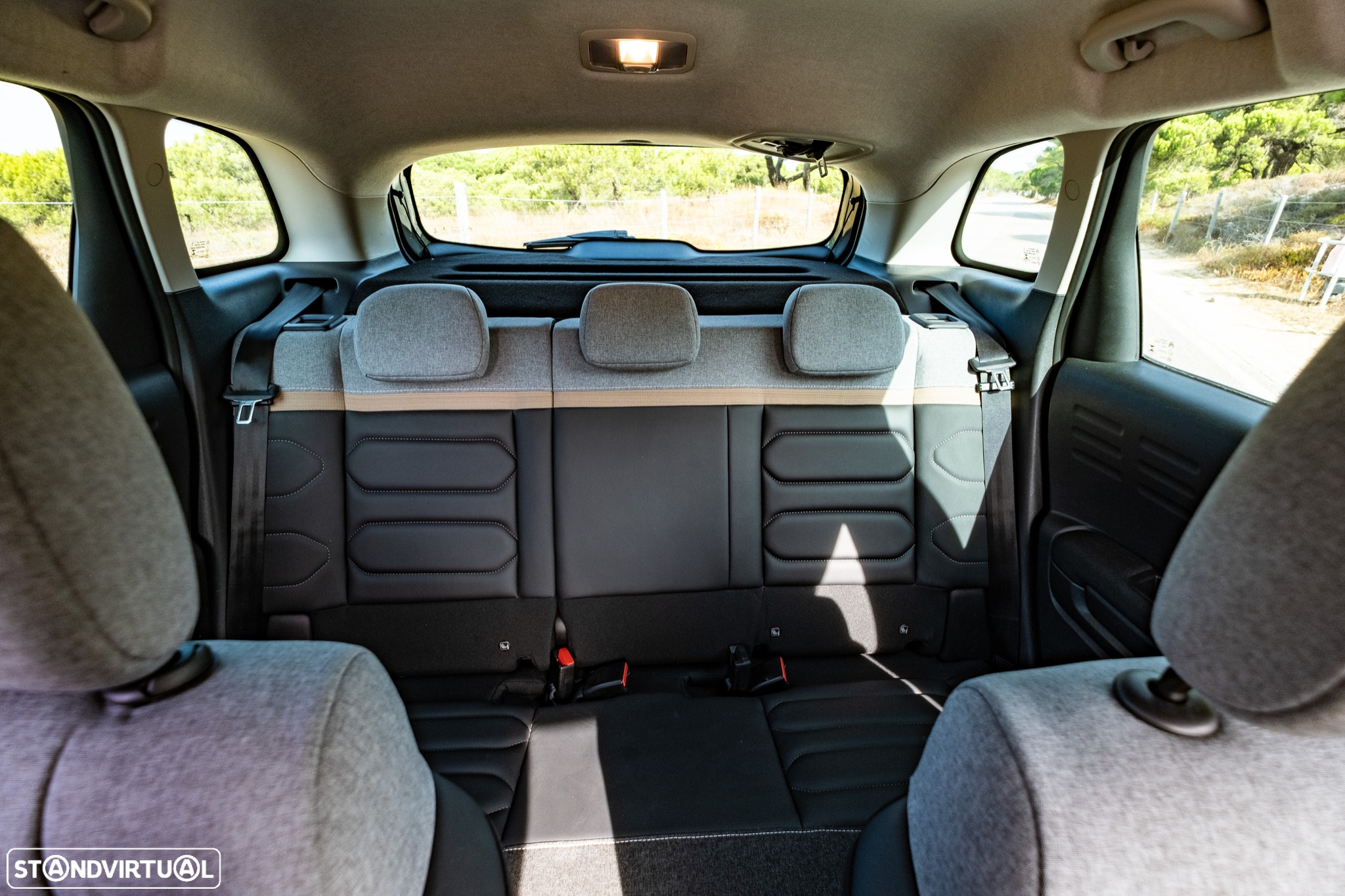 Citroën C3 Aircross 1.2 PureTech Shine Pack EAT6 - 22