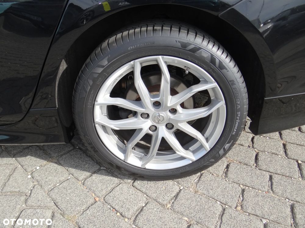 Opel Insignia - 16