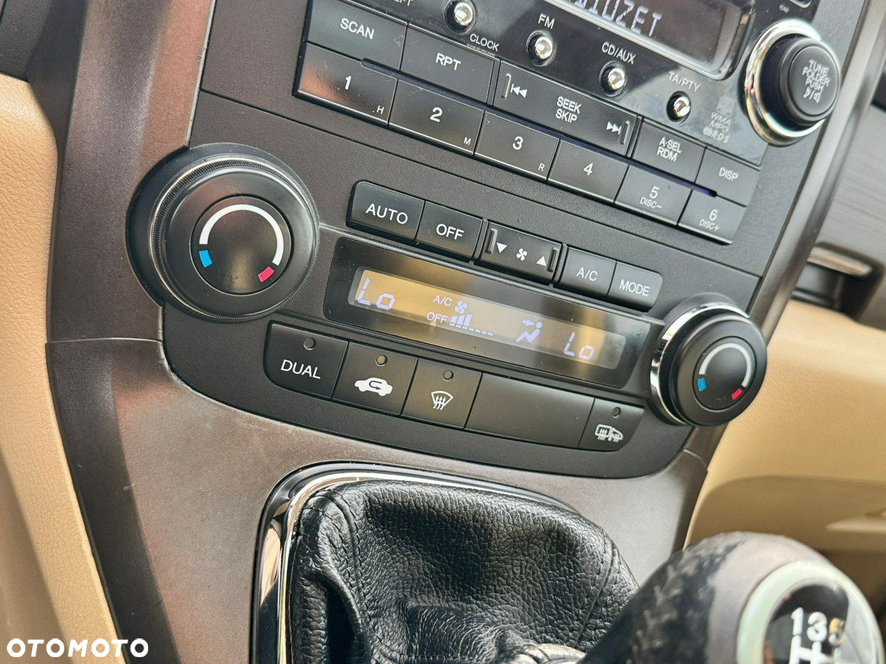 Honda CR-V 2.2i CTDi DPF Executive - 24