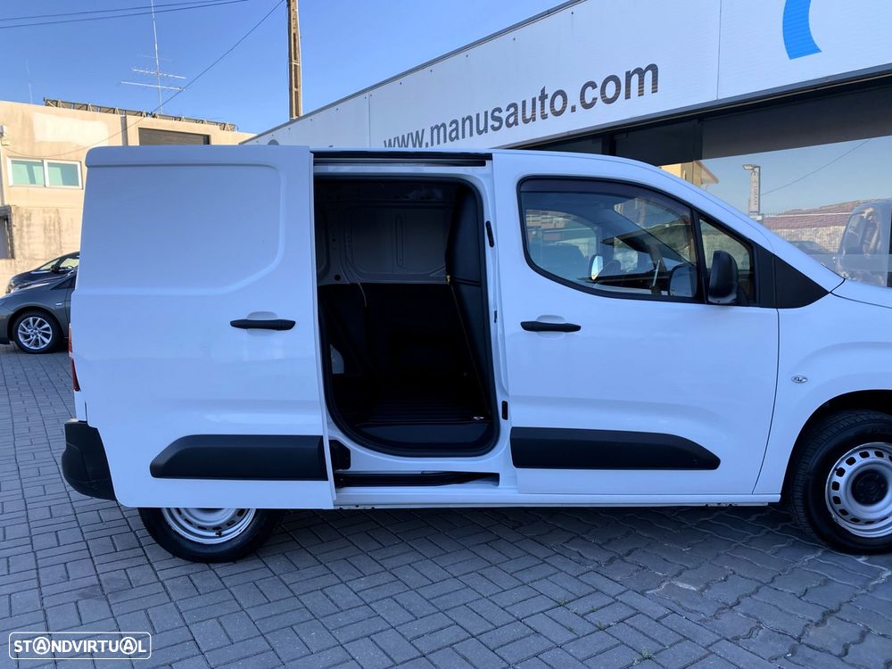 Citroën Berlingo 1.5 BLUE-HDI ECRÃ 3 Lug. IVA - 29