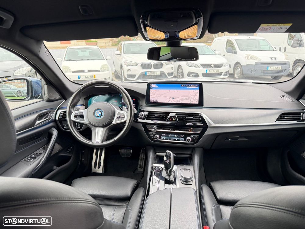 BMW 530 e Pack 50 anos M - 59