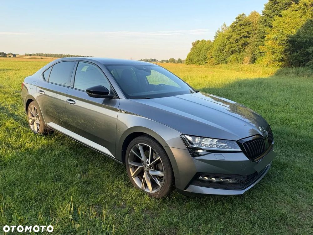 Skoda Superb 2.0 TDI SCR Sportline DSG - 24