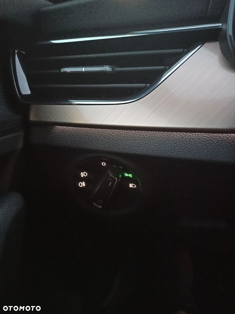 Skoda Scala 1.5 TSI DSG Style - 37