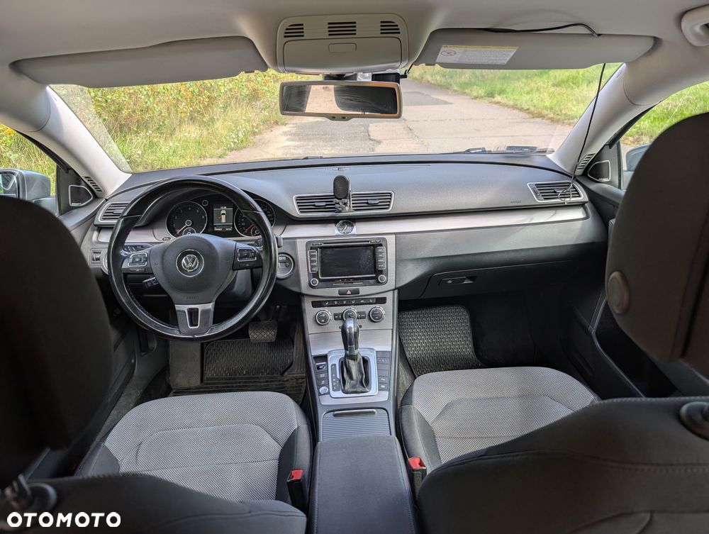 Volkswagen Passat 1.8 TSI Comfortline DSG - 28