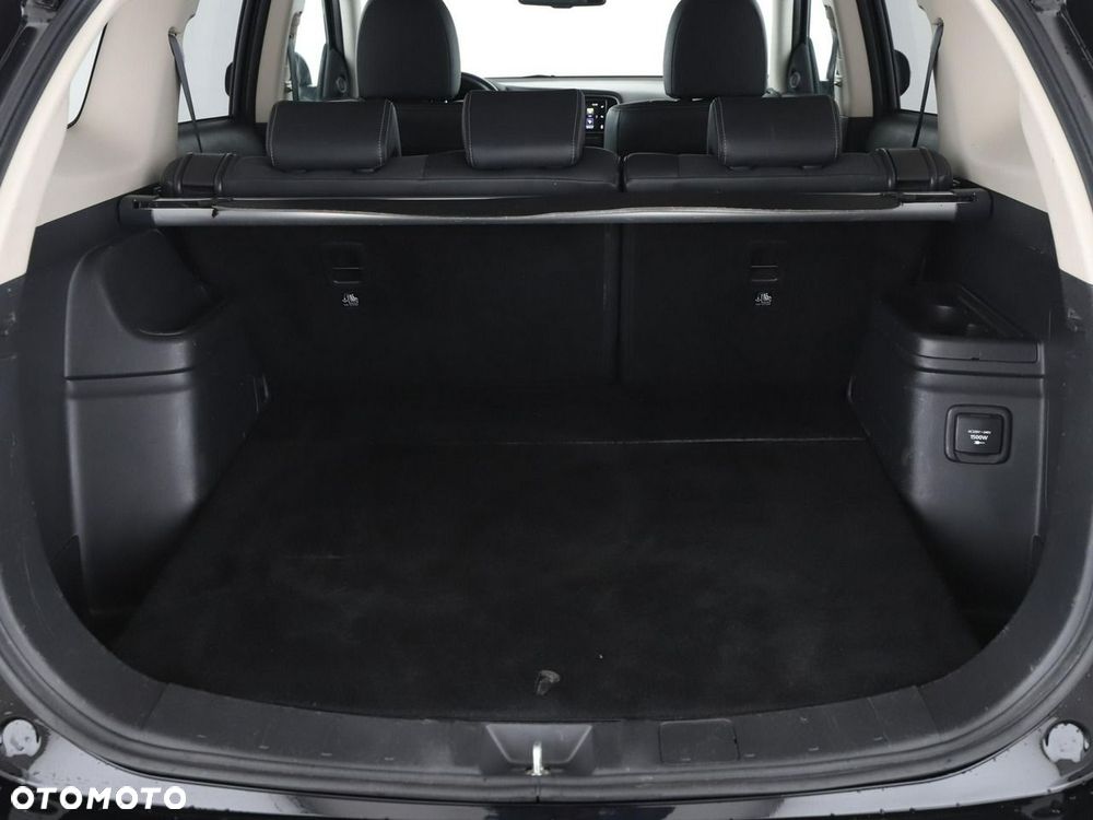 Mitsubishi Outlander - 21