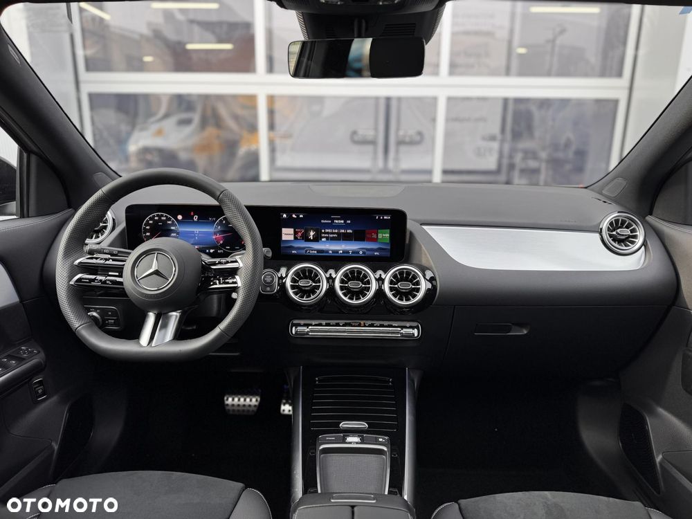 Mercedes-Benz GLA 220 mHEV 4-Matic AMG Line 8G-DCT - 15