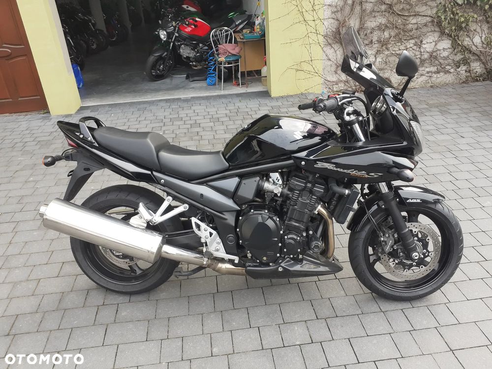Suzuki Bandit - 1