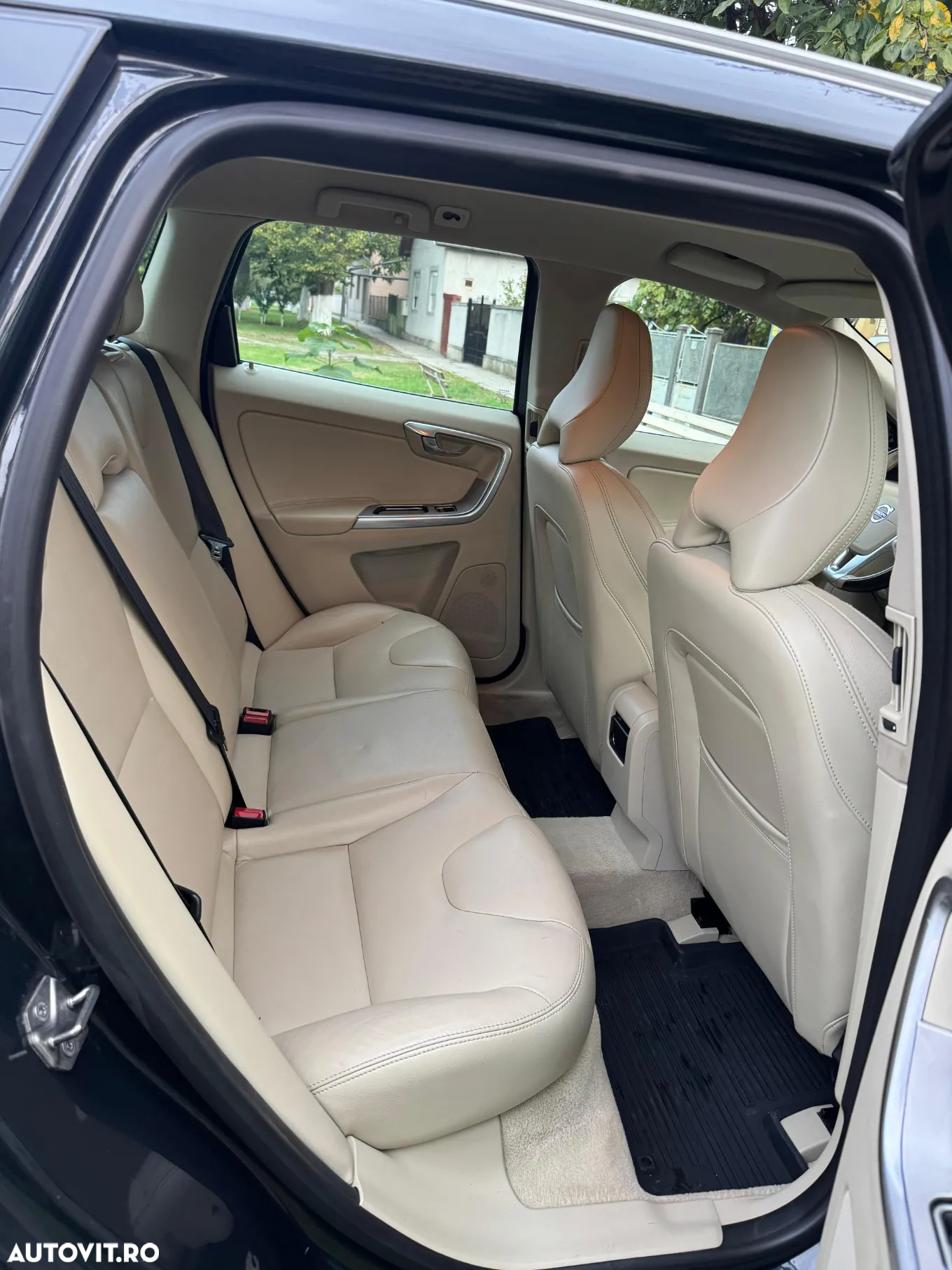 Volvo XC 60 - 10