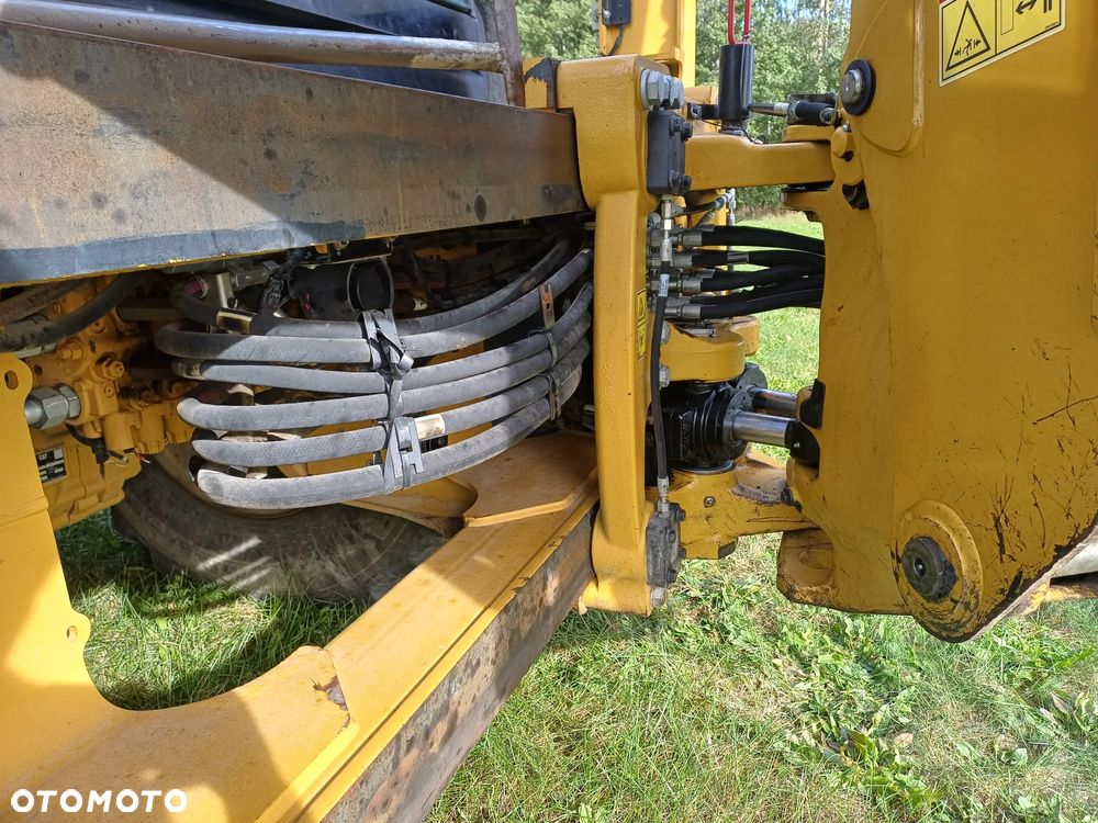 Caterpillar 432 - 28