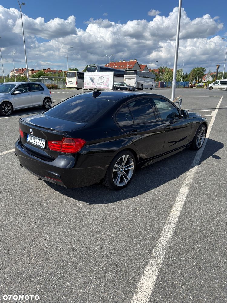 BMW Seria 3 320d - 4