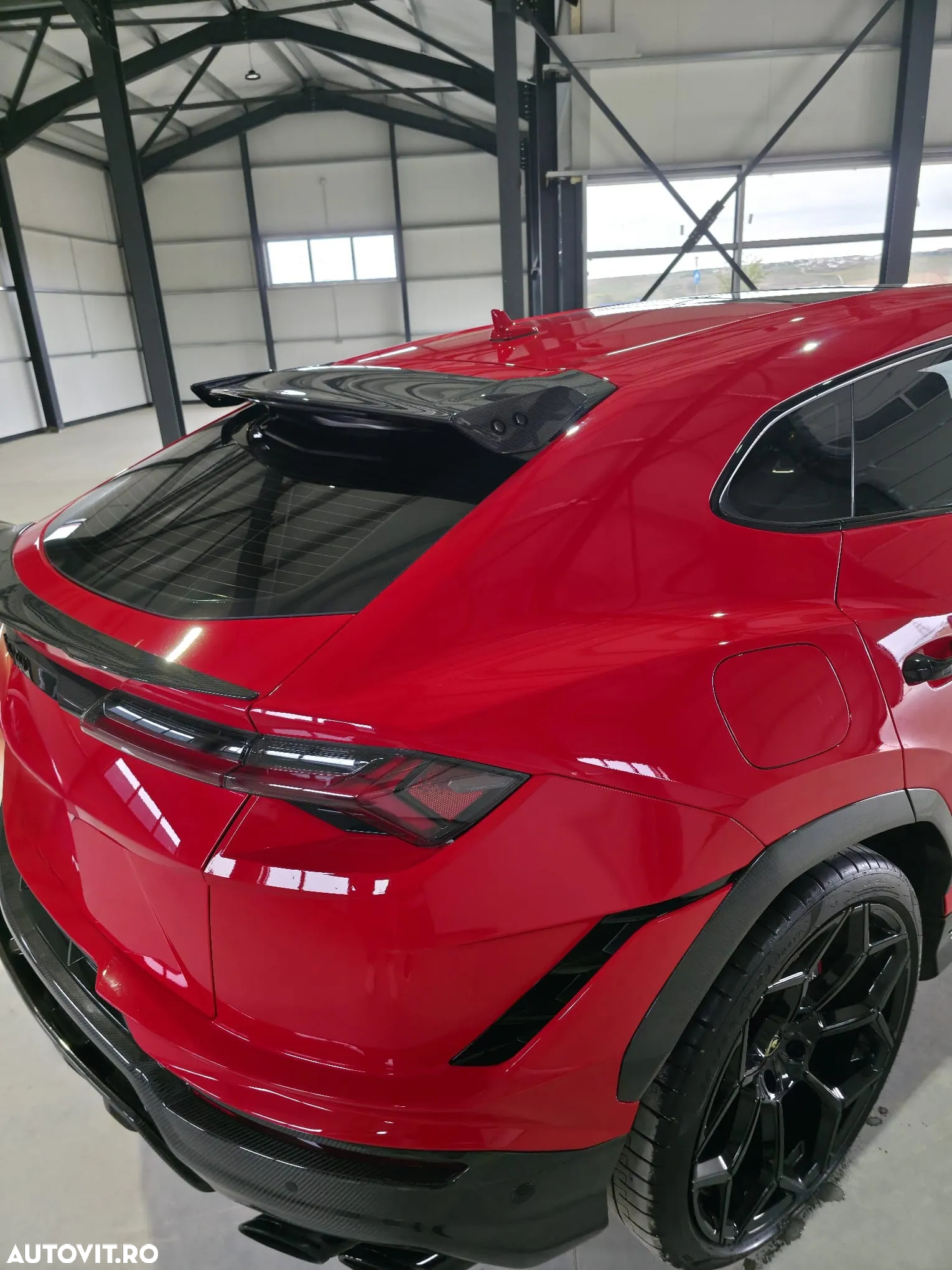 Lamborghini URUS Standard - 9