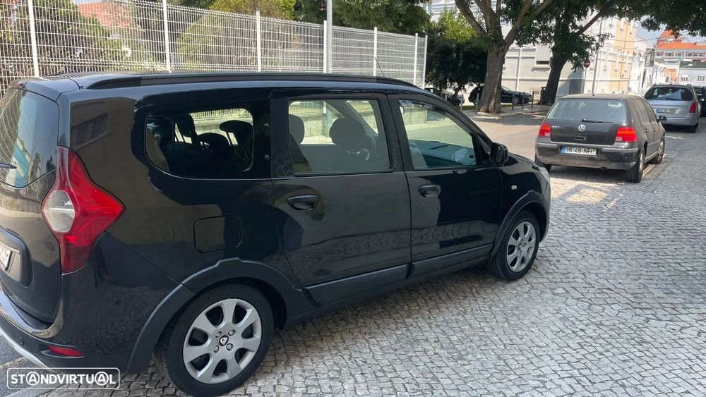 Dacia Lodgy 1.5 Blue dCi Stepway 7L - 4