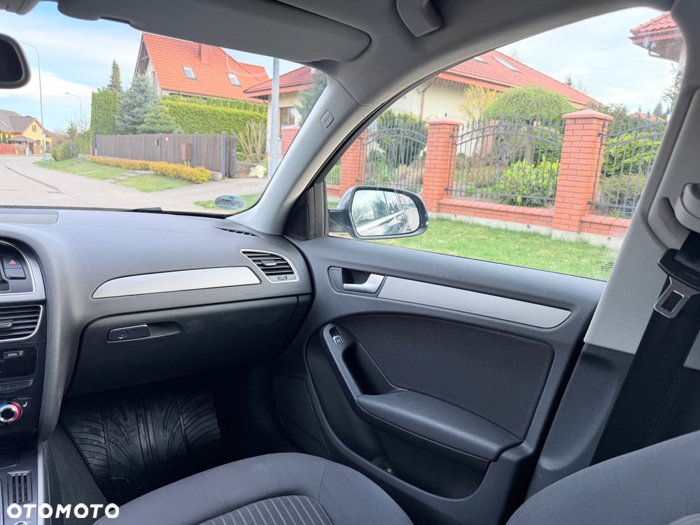Audi A4 Avant - 11