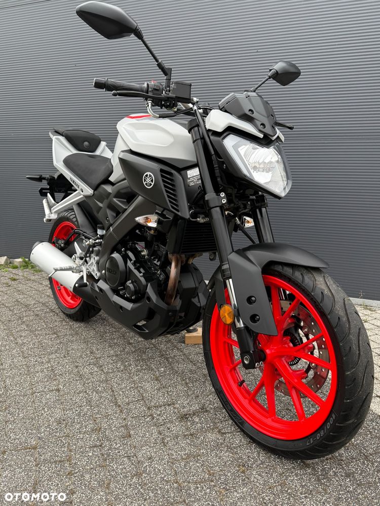 Yamaha MT - 12