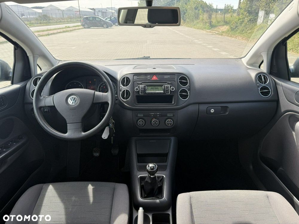Volkswagen Golf Plus - 11