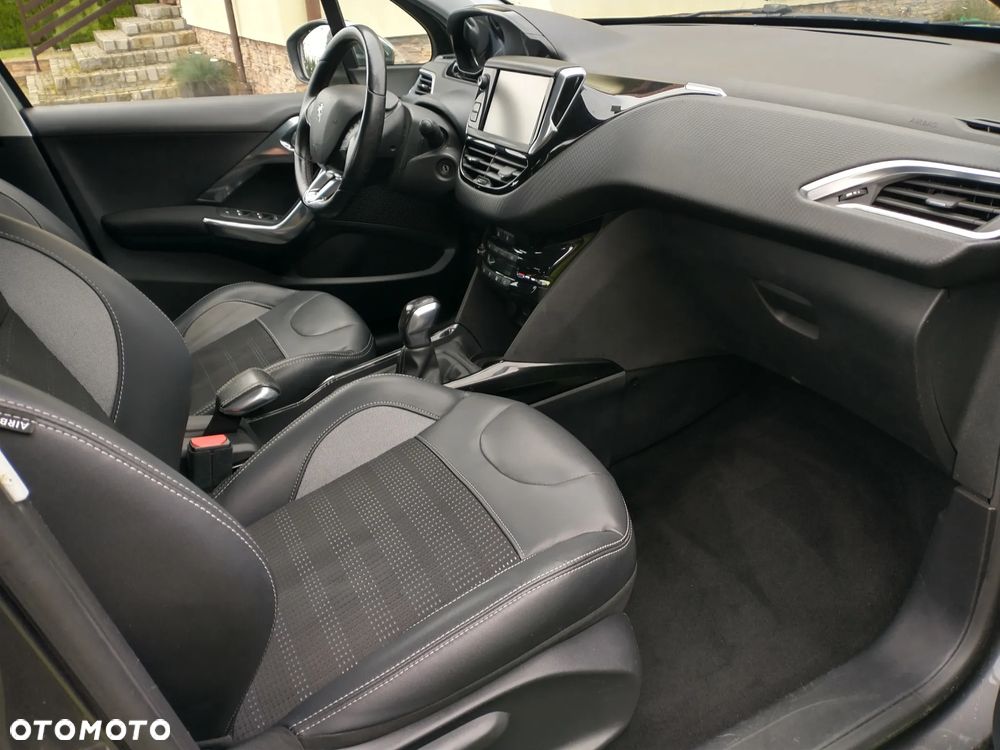 Peugeot 2008 2015 photo 5