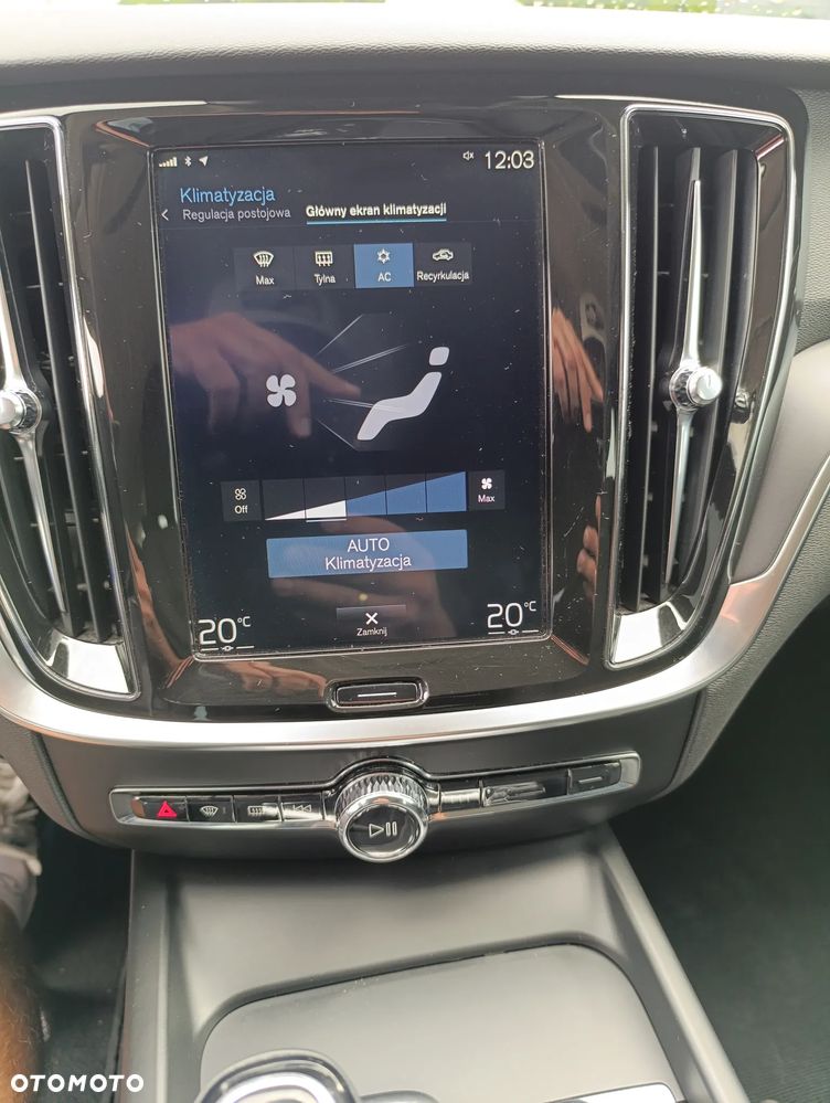 Volvo V60 D3 Momentum Pro - 21
