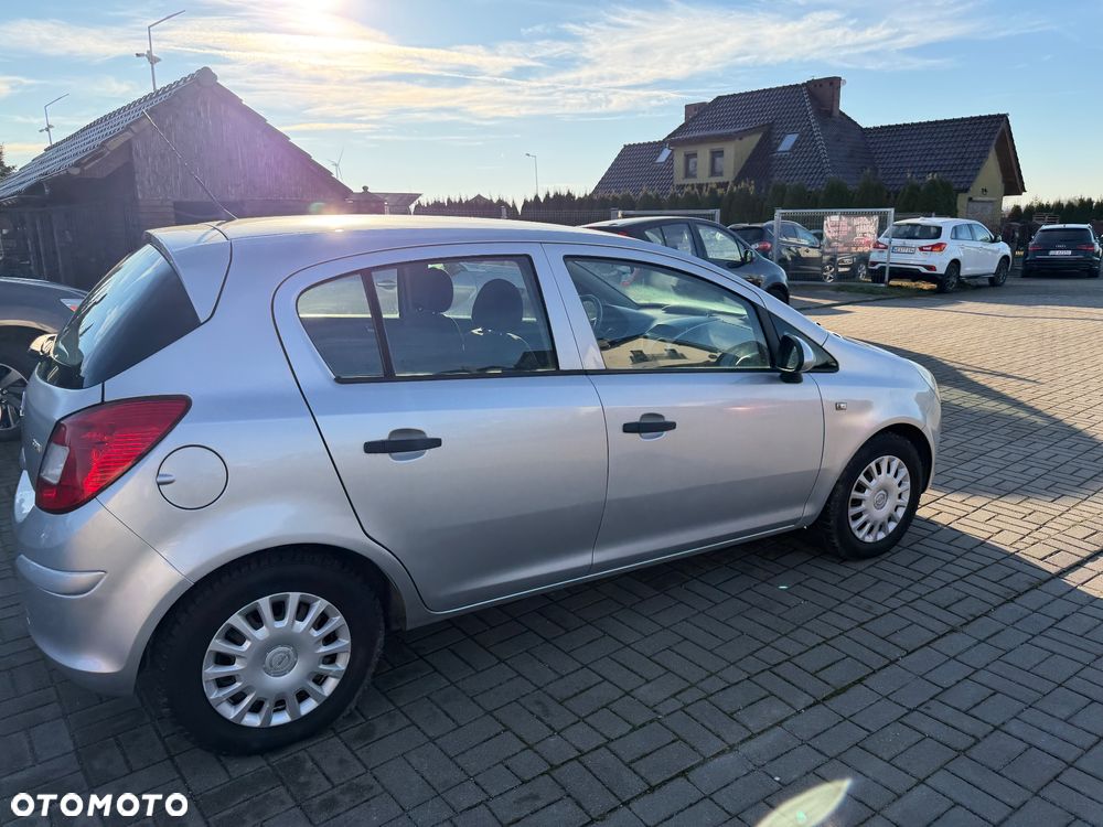 Opel Corsa - 4