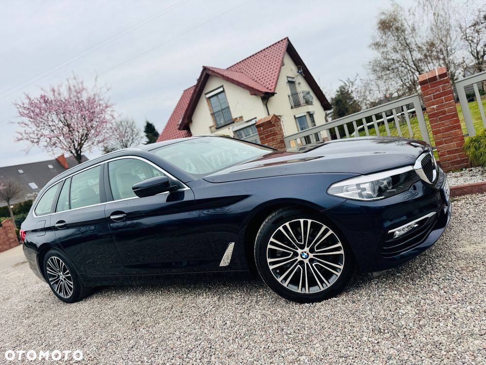 BMW Seria 5 520d Luxury Line sport - 27