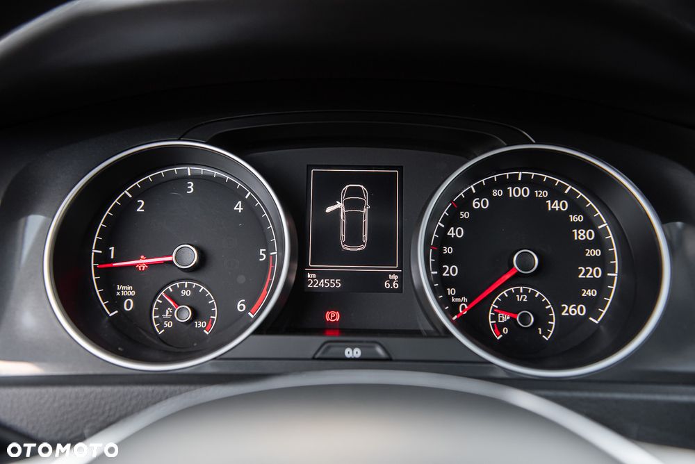Volkswagen Golf 1.6 TDI (BlueMotion Technology) Trendline - 19