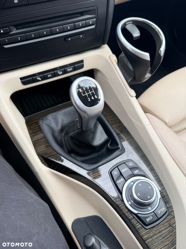 BMW X1 xDrive20d - 16