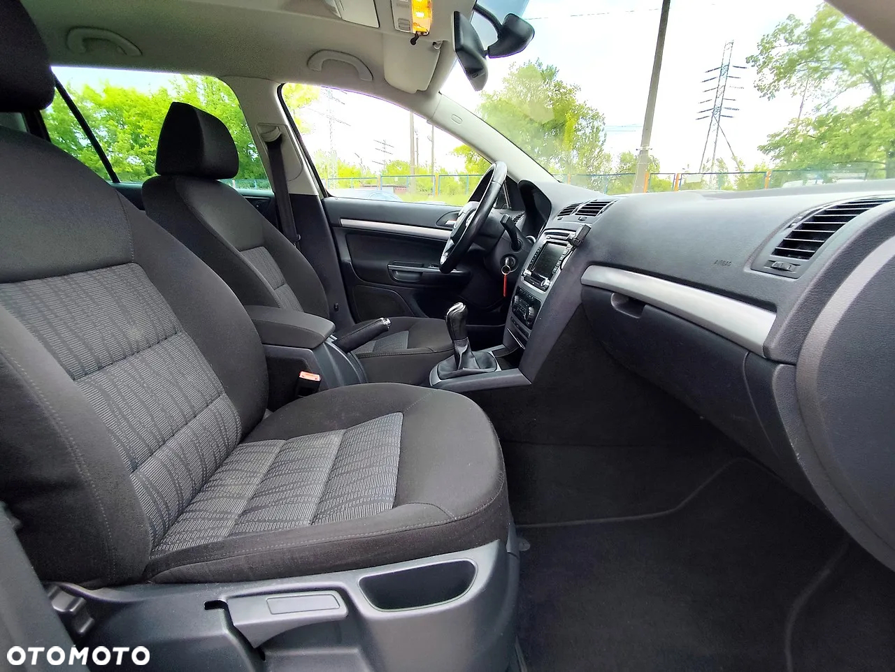 Skoda Octavia 1.2 TSI Ambiente - 10