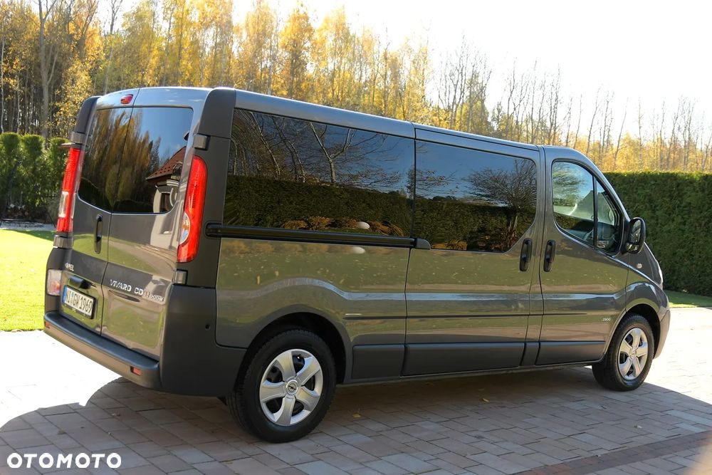 Opel Vivaro - 8