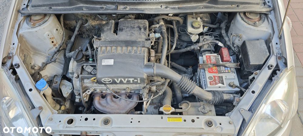 Toyota Yaris - 15