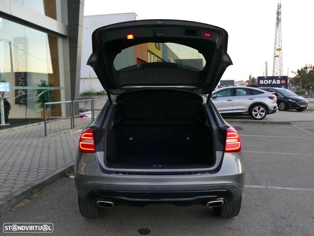 Mercedes-Benz GLA 220 d Urban - 15