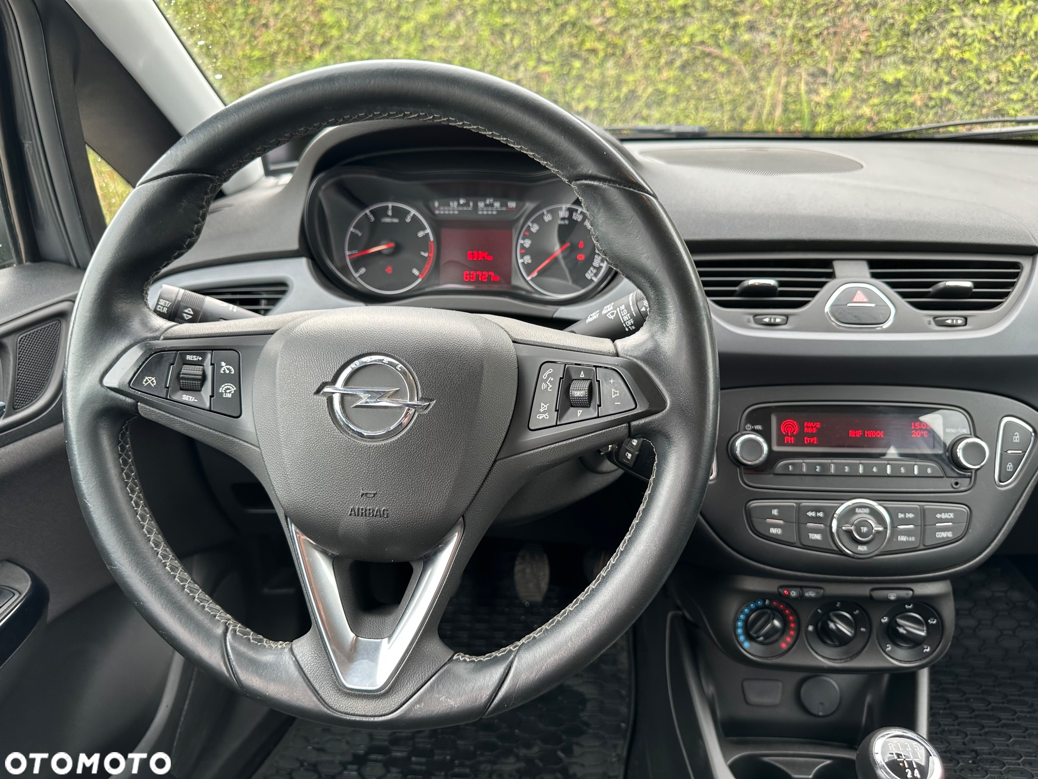 Opel Corsa 1.4 Cosmo - 19
